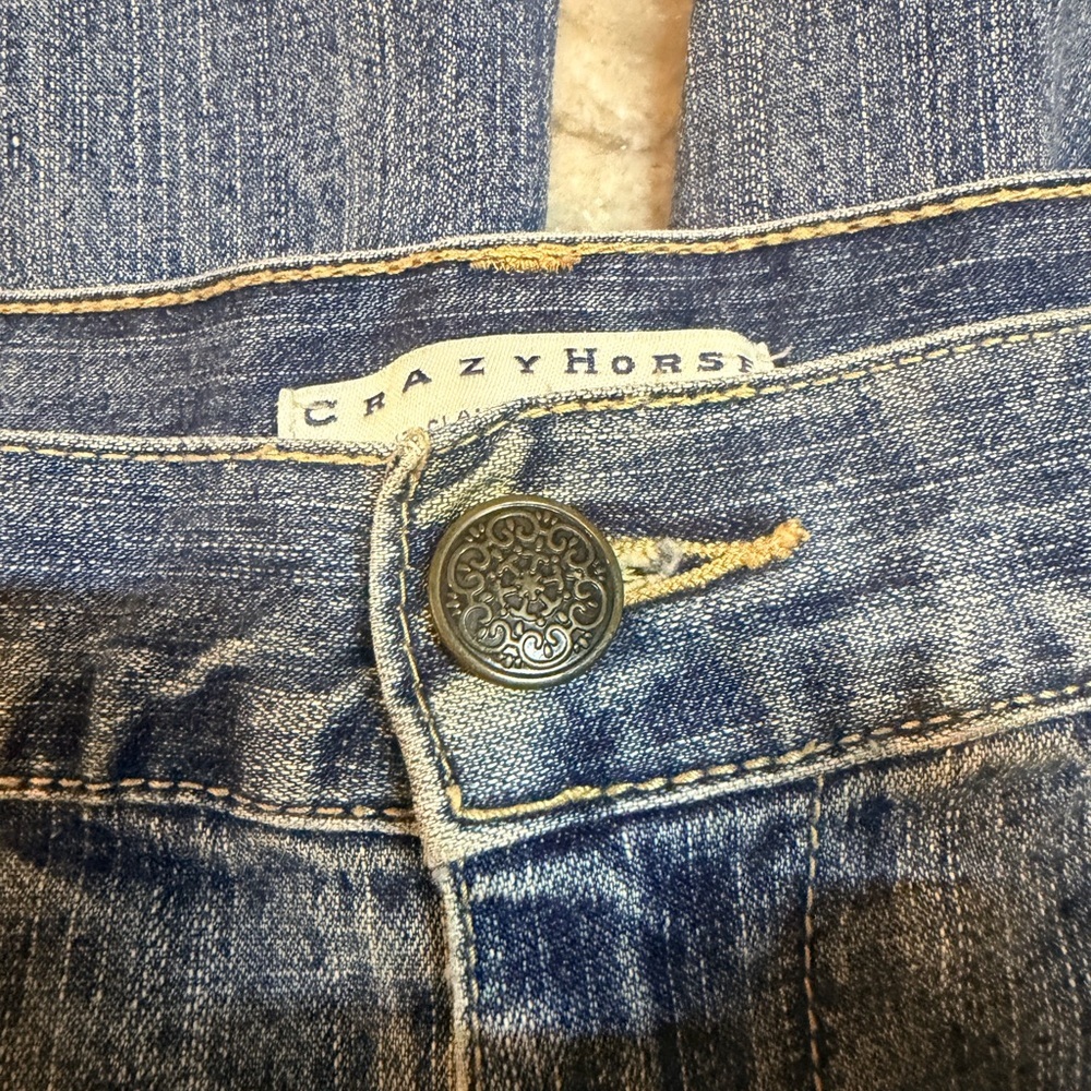 Crazy Horse Liz Claiborne Jeans Women’s Size 14 Blue Stretch Straight Leg Denim - Picture 2 of 9